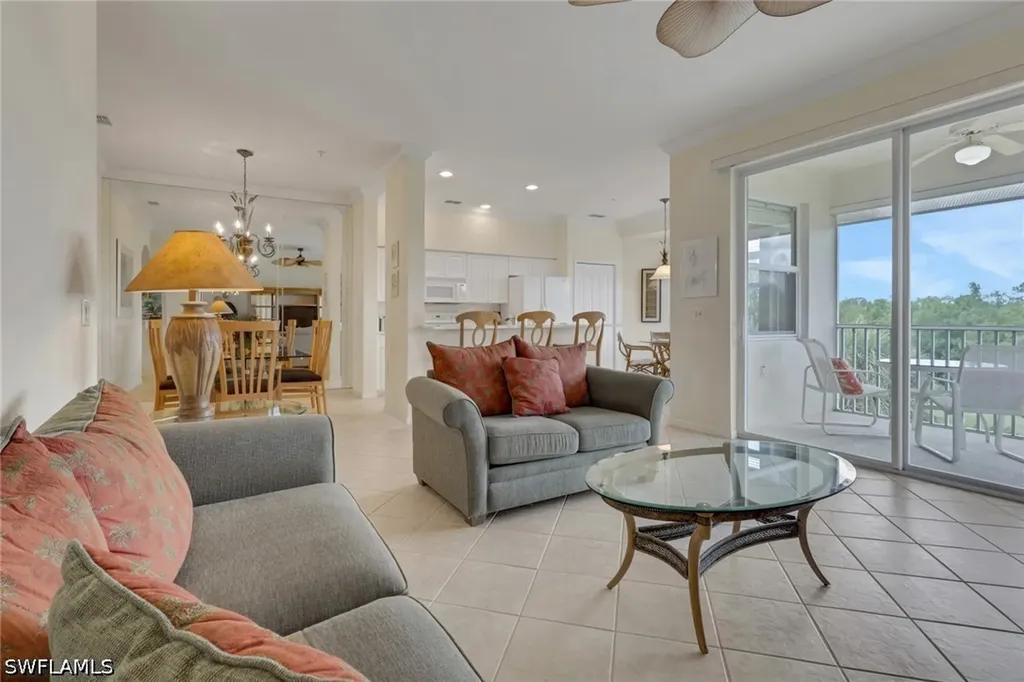 3830 Sawgrass Way Naples FL 34112