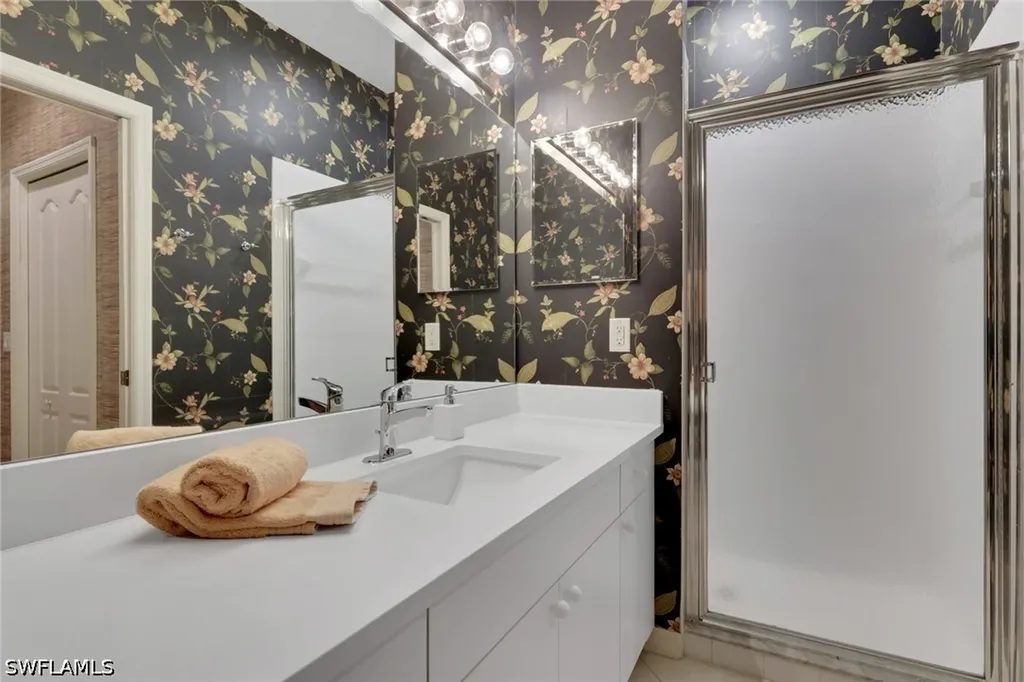 3830 Sawgrass Way Naples FL 34112