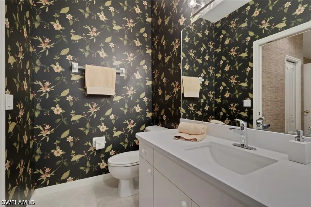 3830 Sawgrass Way Naples FL 34112