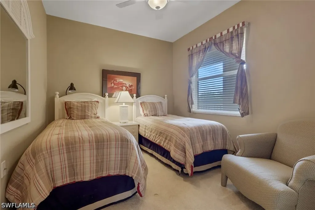 3830 Sawgrass Way Naples FL 34112