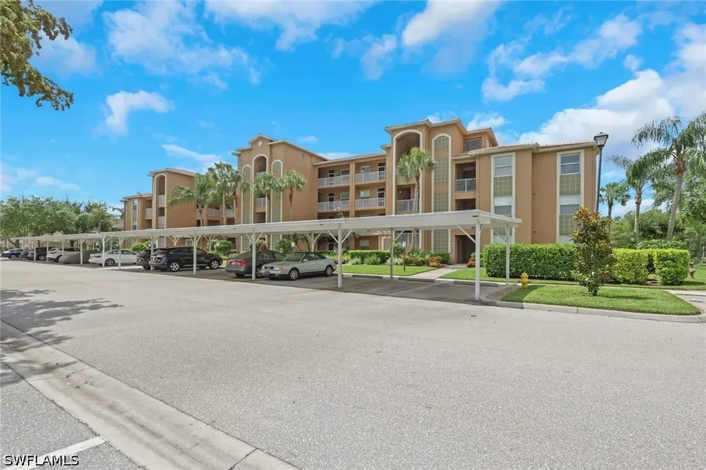 3830 Sawgrass Way Naples FL 34112