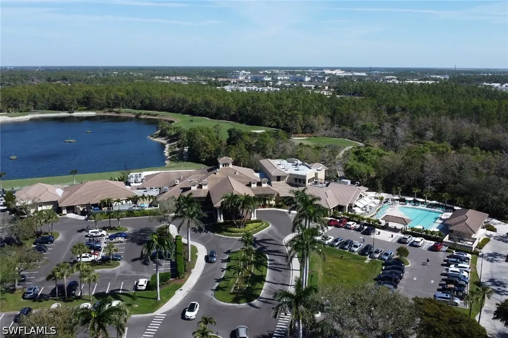 3830 Sawgrass Way Naples FL 34112