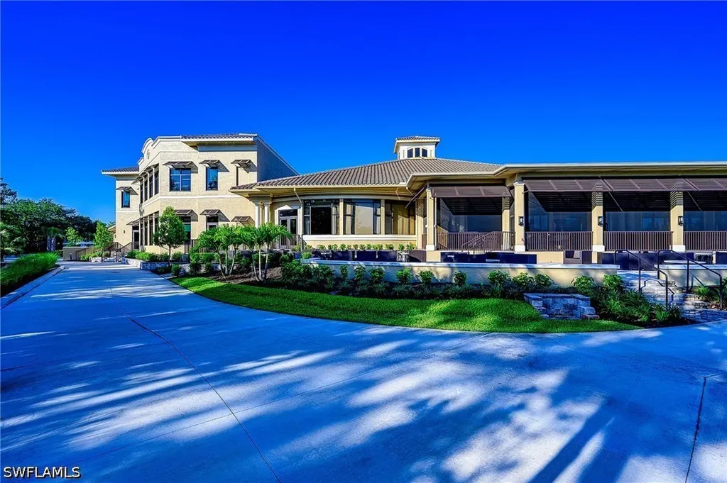 3830 Sawgrass Way Naples FL 34112