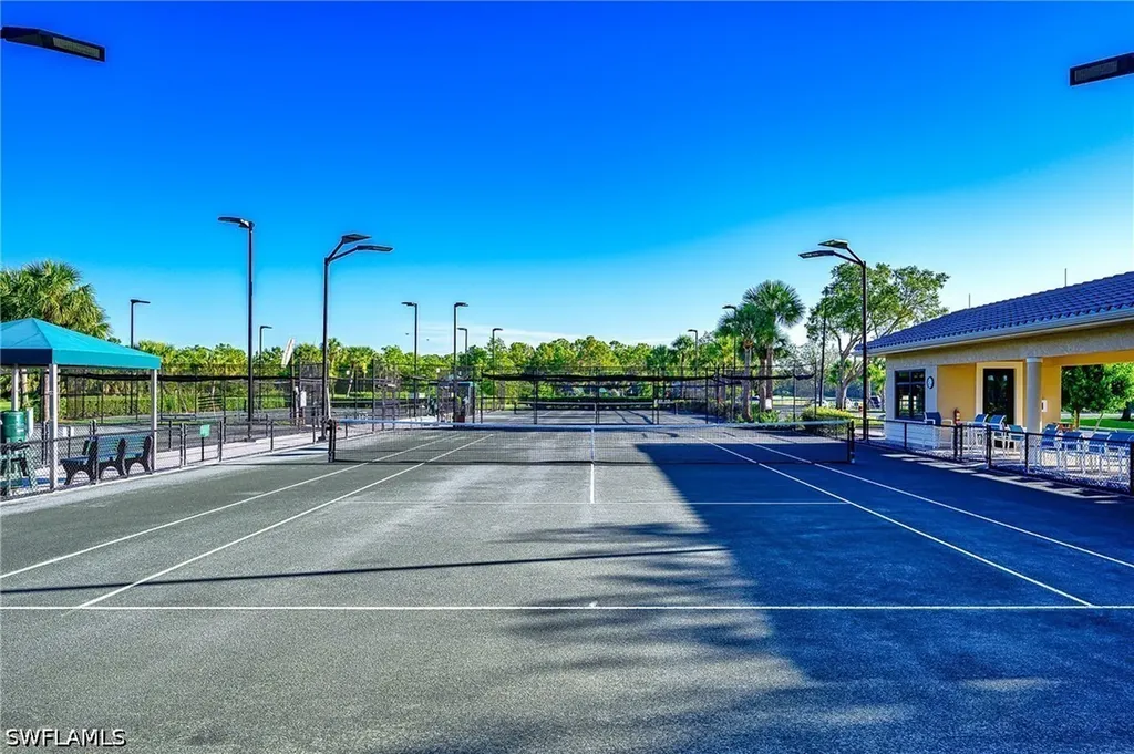 3830 Sawgrass Way Naples FL 34112