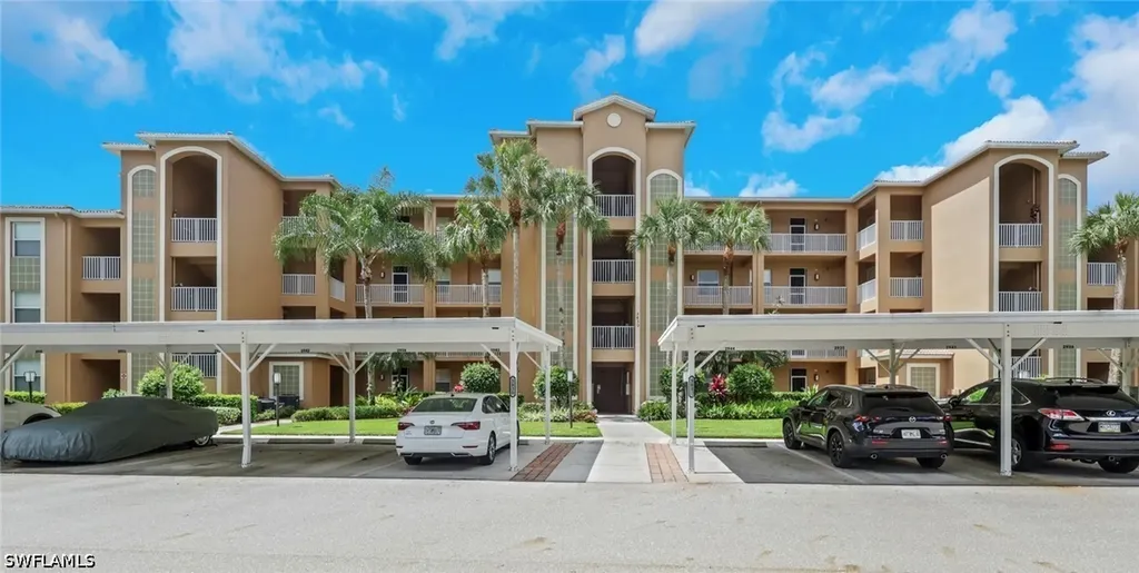 3830 Sawgrass Way Naples FL 34112
