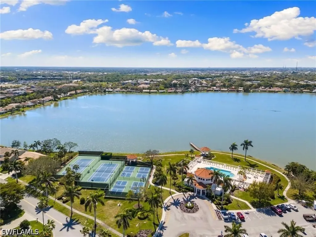 7800 Emerald Circle Naples FL 34109