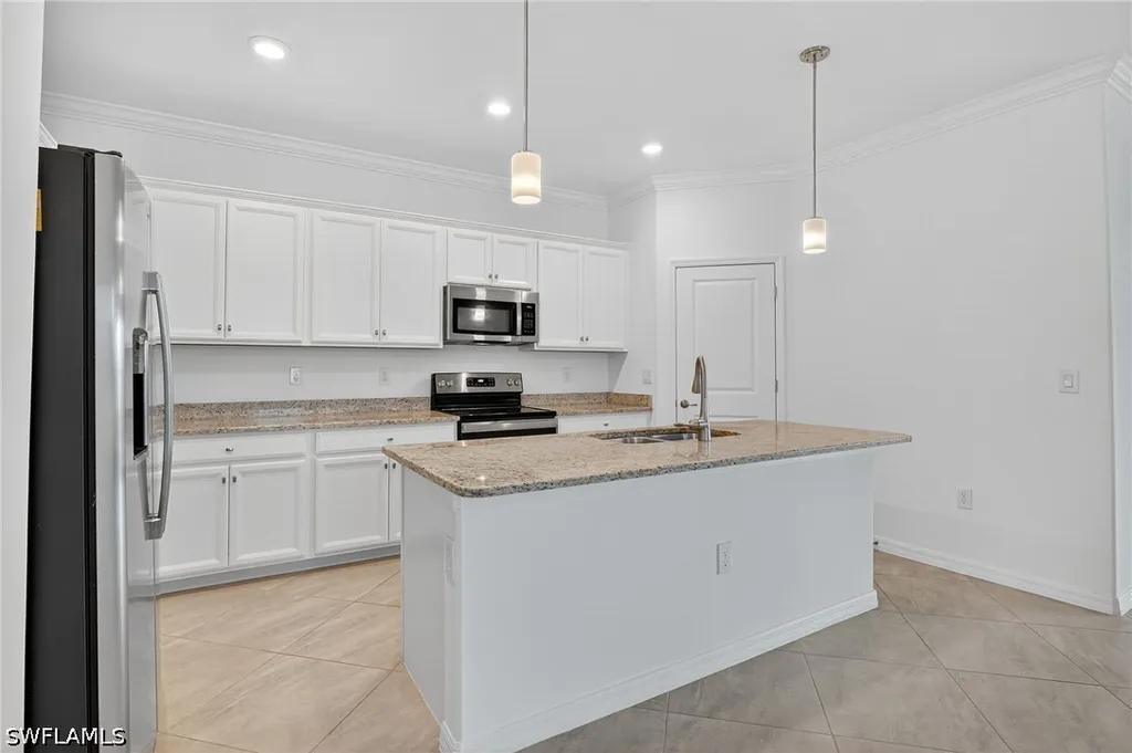 2126 Hamlin Street Naples FL 34120