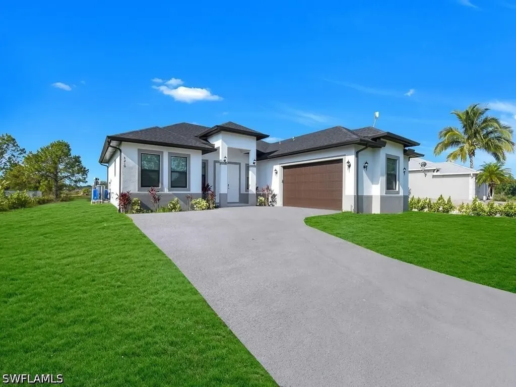 Naples FL, 4210 58TH Avenue NE