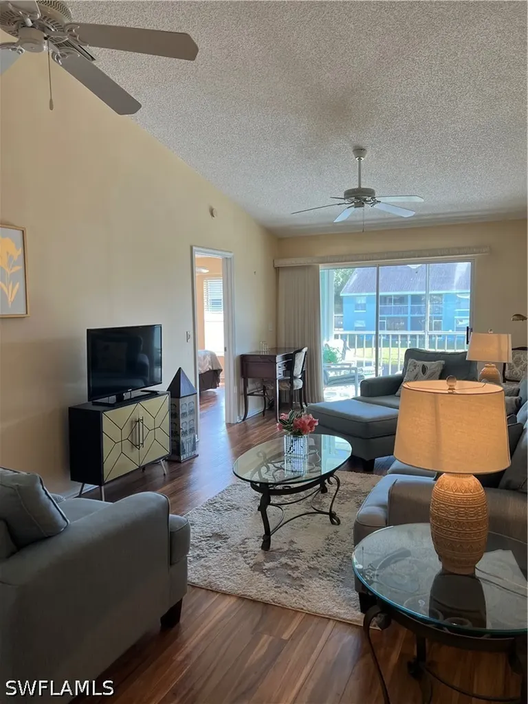 185 Grand Oaks Way Naples FL 34110