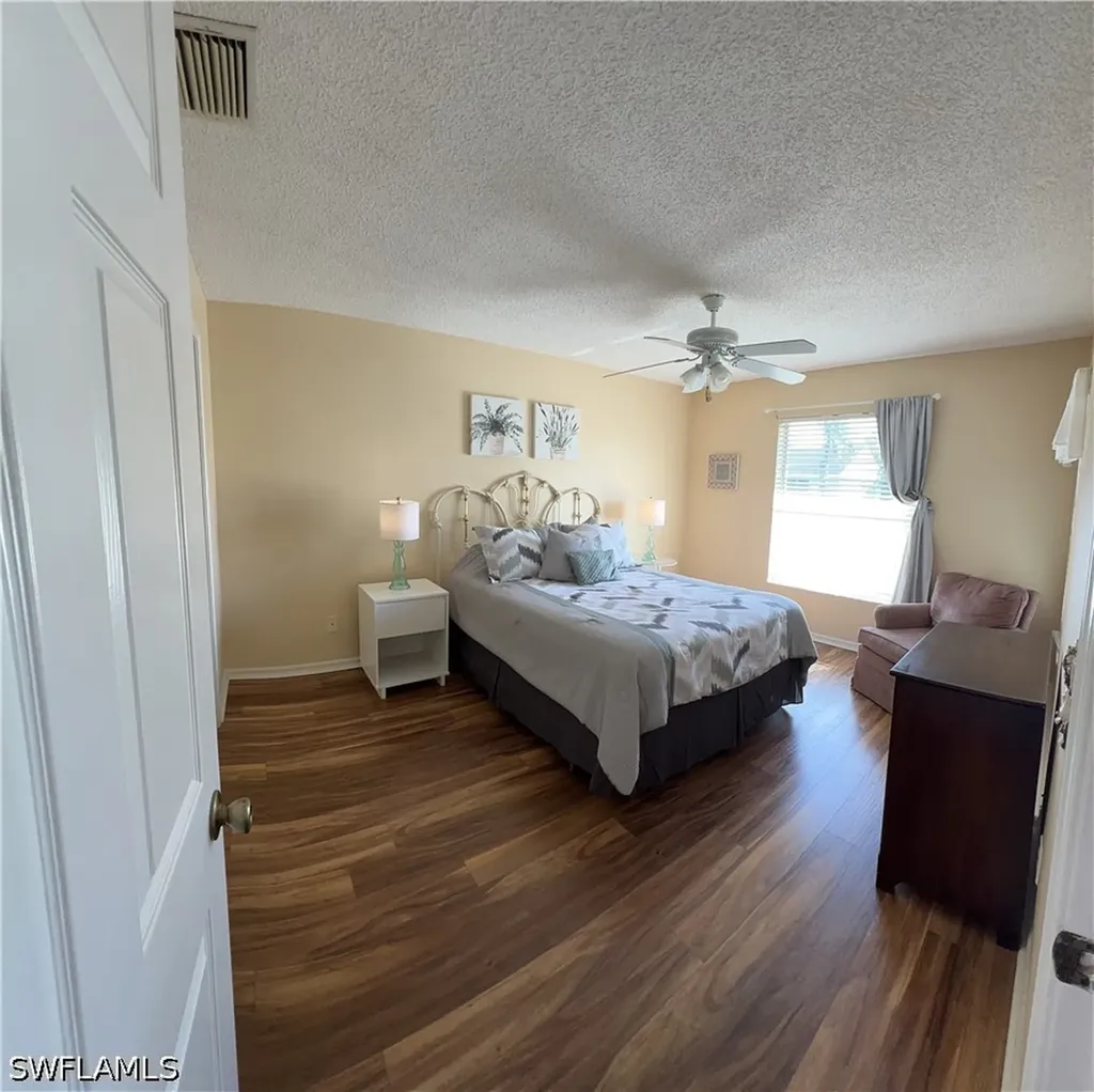 185 Grand Oaks Way Naples FL 34110
