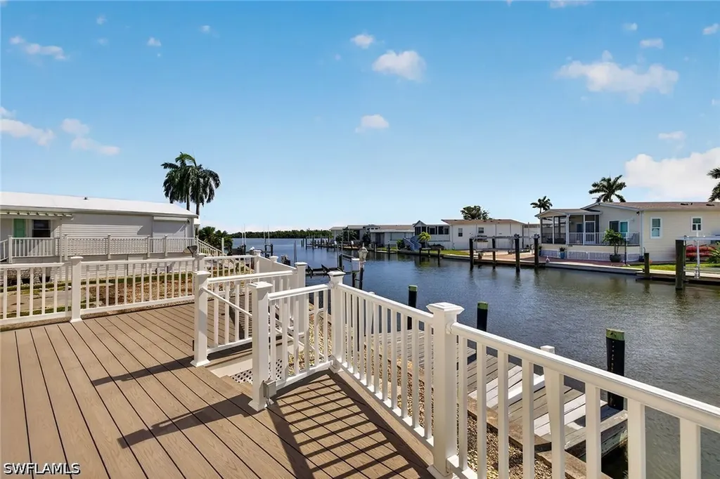 7 Galleon Way Fort Myers Beach FL 33931