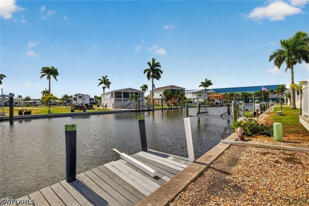 7 Galleon Way Fort Myers Beach FL 33931