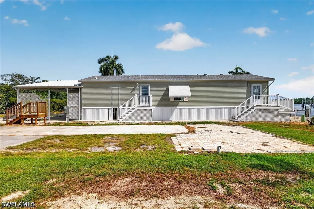 7 Galleon Way Fort Myers Beach FL 33931