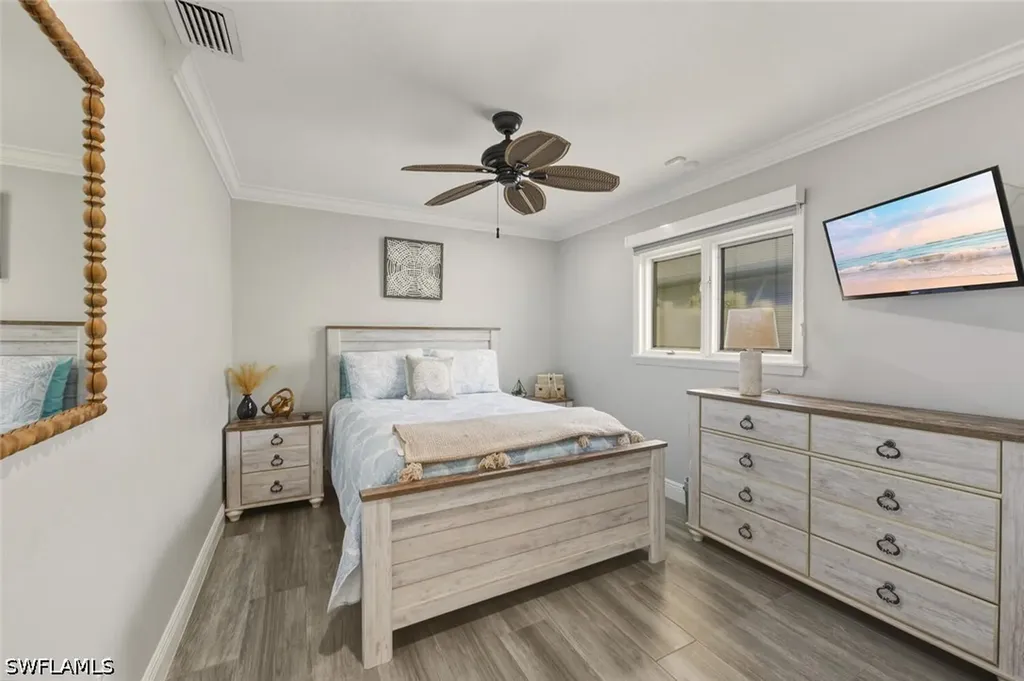 530 108th Avenue N Naples FL 34108