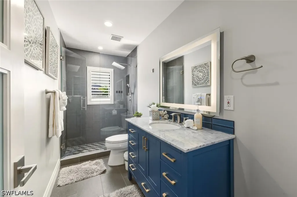 530 108th Avenue N Naples FL 34108