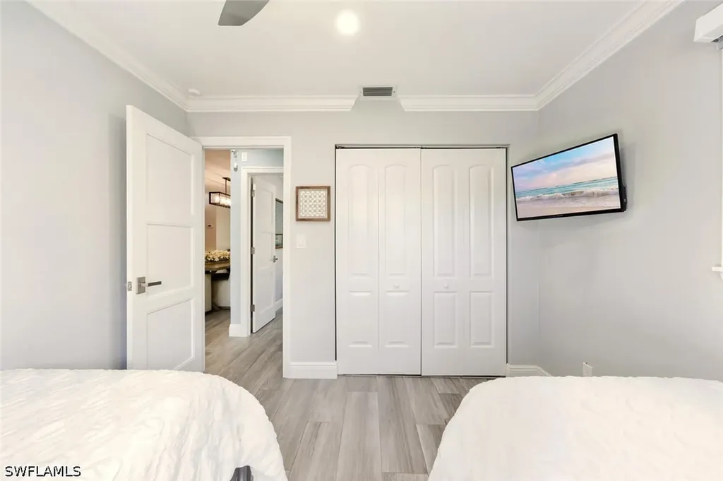 530 108th Avenue N Naples FL 34108