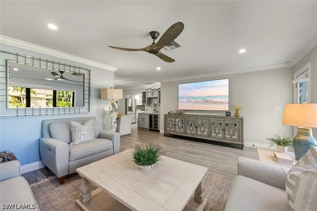 530 108th Avenue N Naples FL 34108