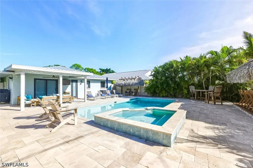 530 108th Avenue N Naples FL 34108