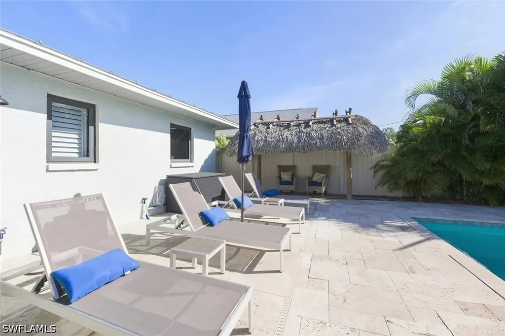 530 108th Avenue N Naples FL 34108