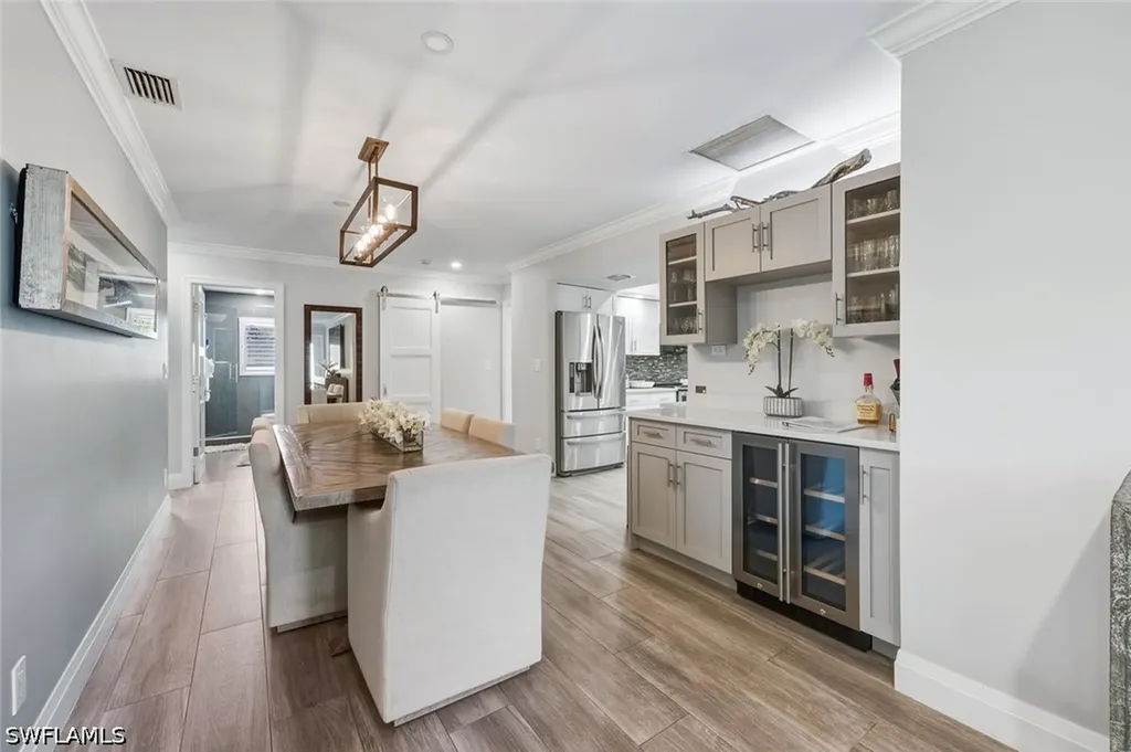 530 108th Avenue N Naples FL 34108