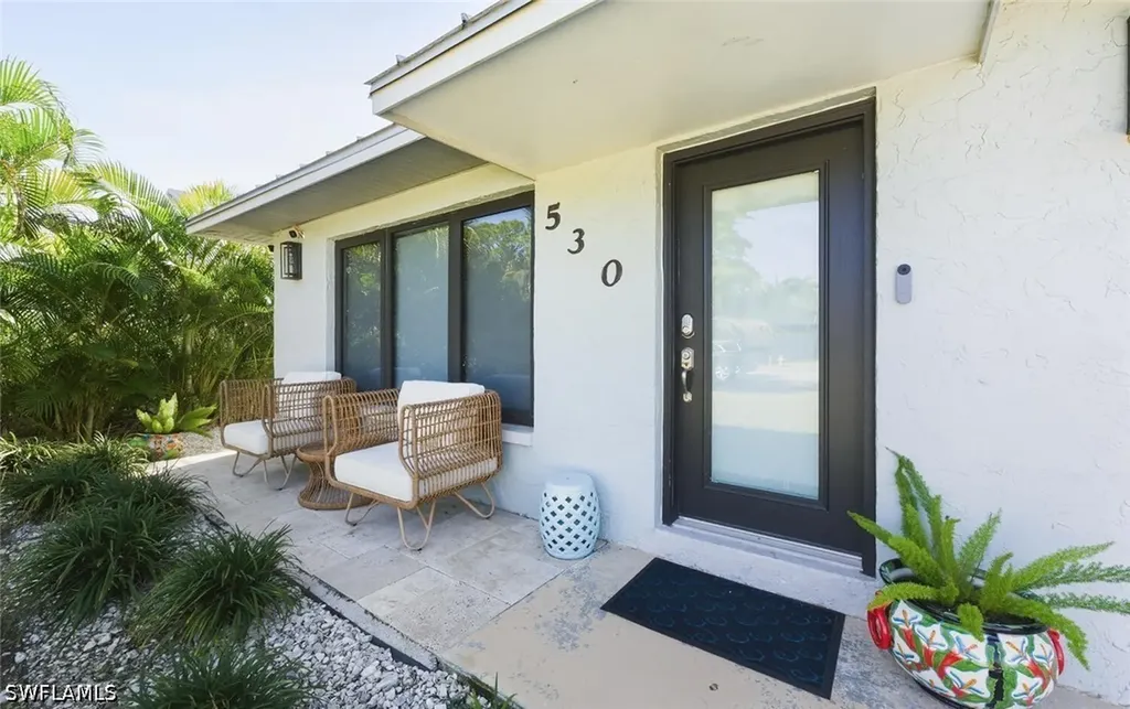530 108th Avenue N Naples FL 34108