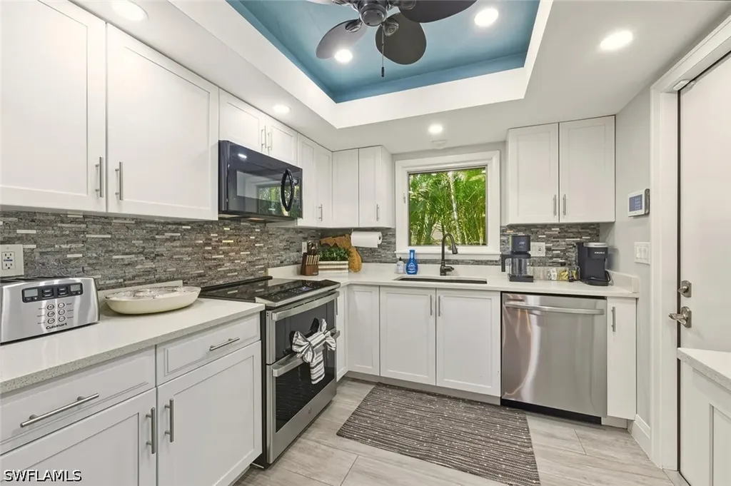 530 108th Avenue N Naples FL 34108