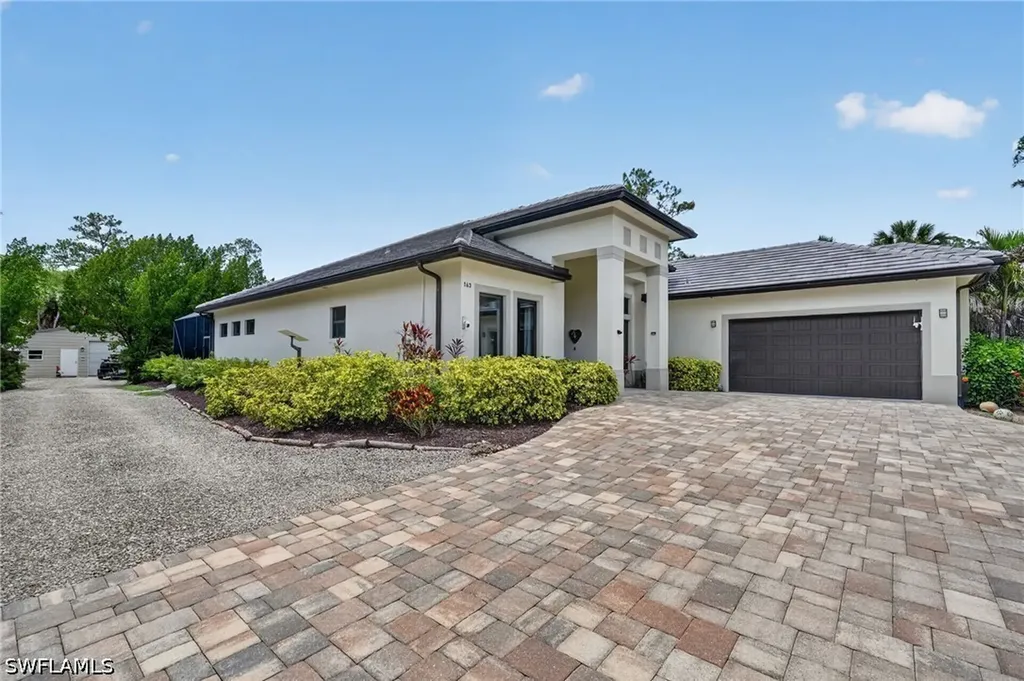 163 19th Street NW Naples FL 34120