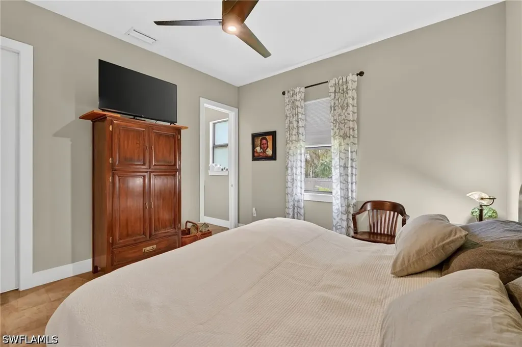 163 19th Street NW Naples FL 34120