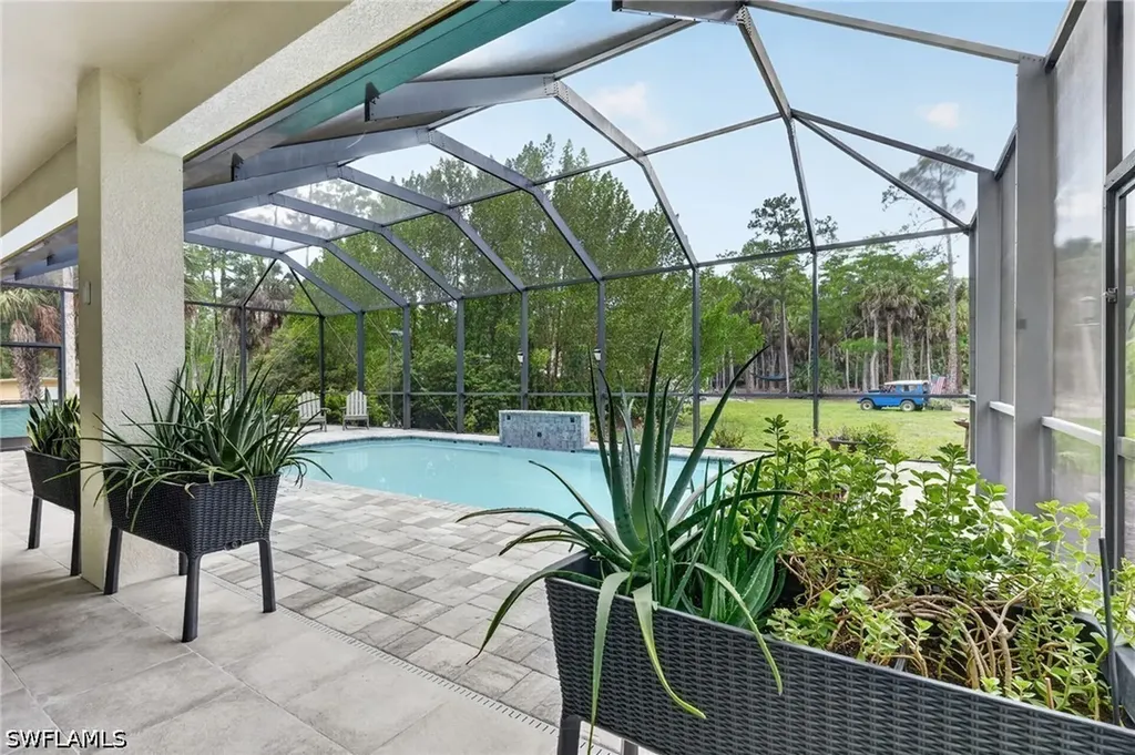 163 19th Street NW Naples FL 34120