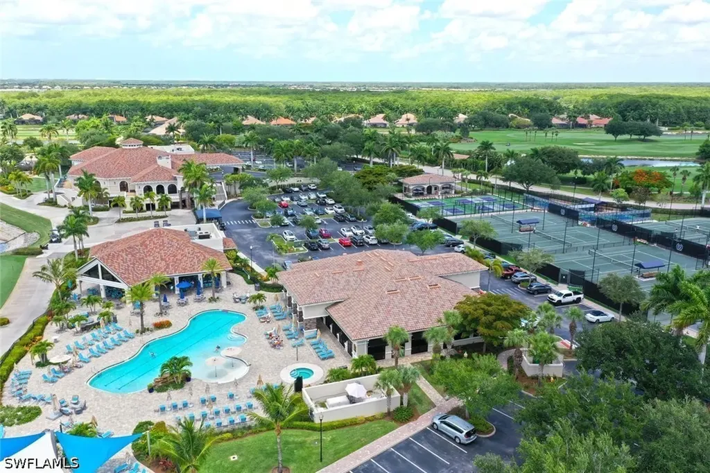 10554 Smokehouse Bay Drive Naples FL 34120