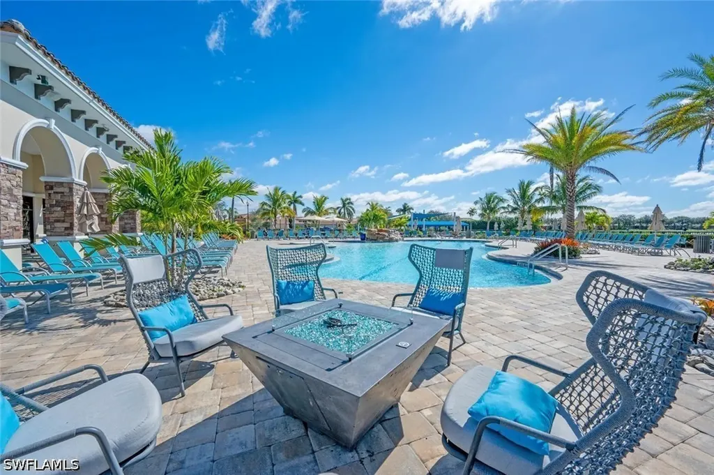 10554 Smokehouse Bay Drive Naples FL 34120