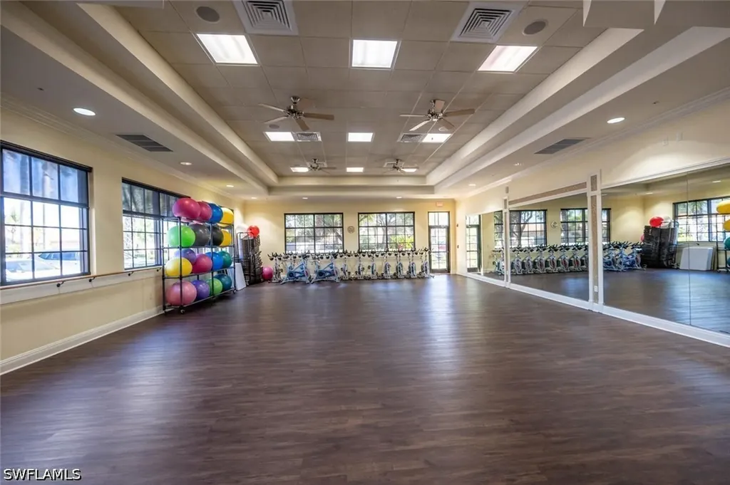 10554 Smokehouse Bay Drive Naples FL 34120