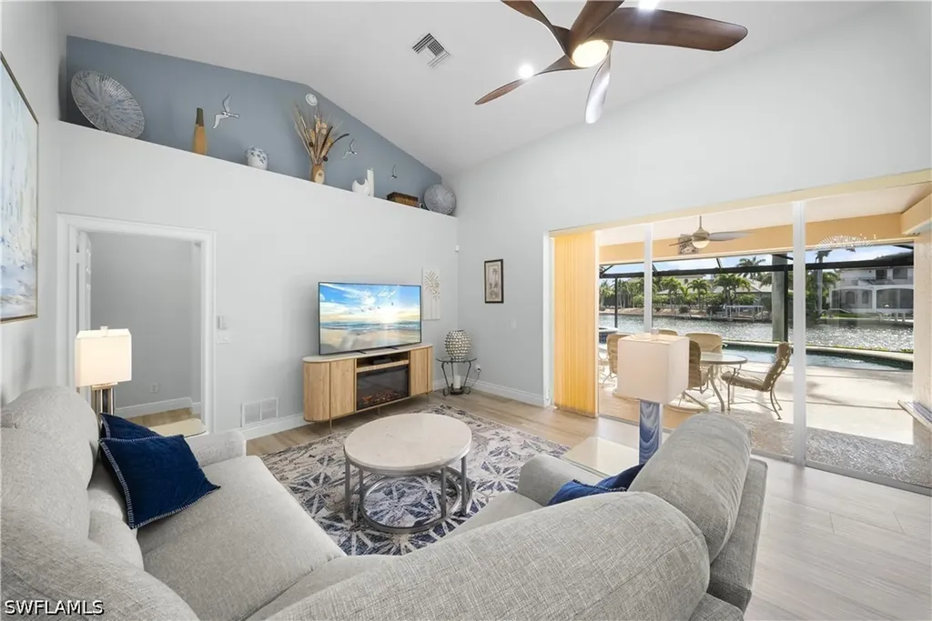 1688 Villa Court Marco Island FL 34145