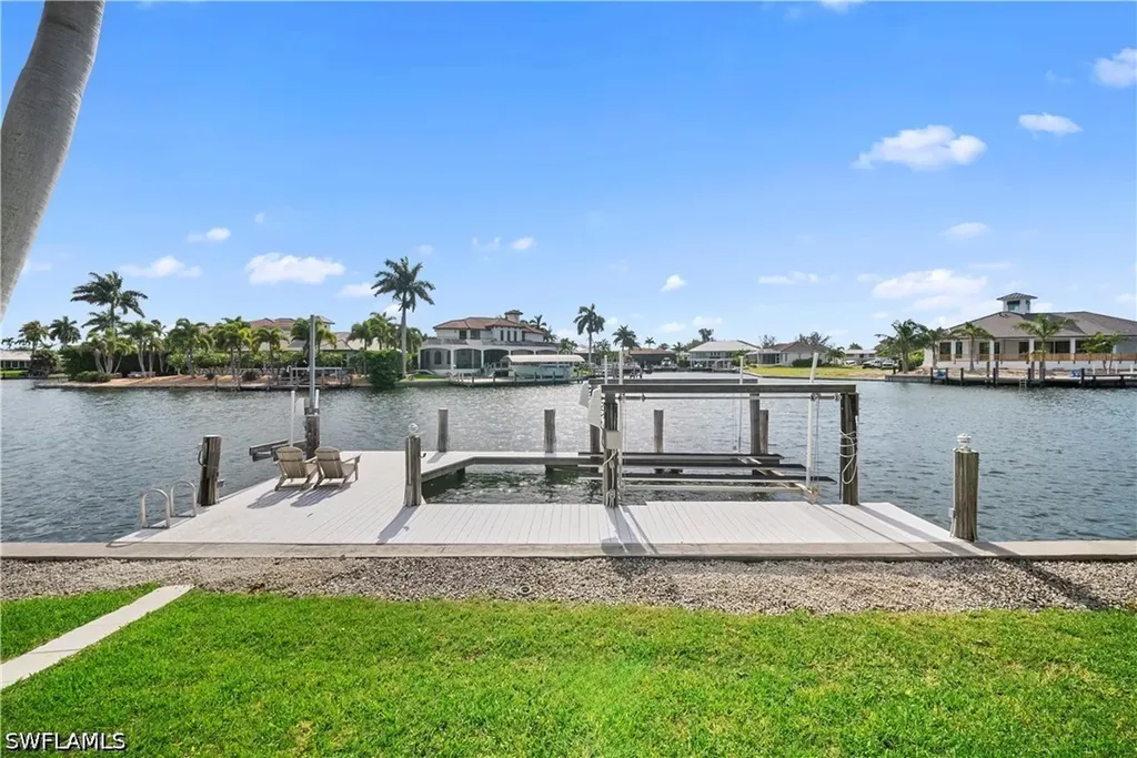 1688 Villa Court Marco Island FL 34145