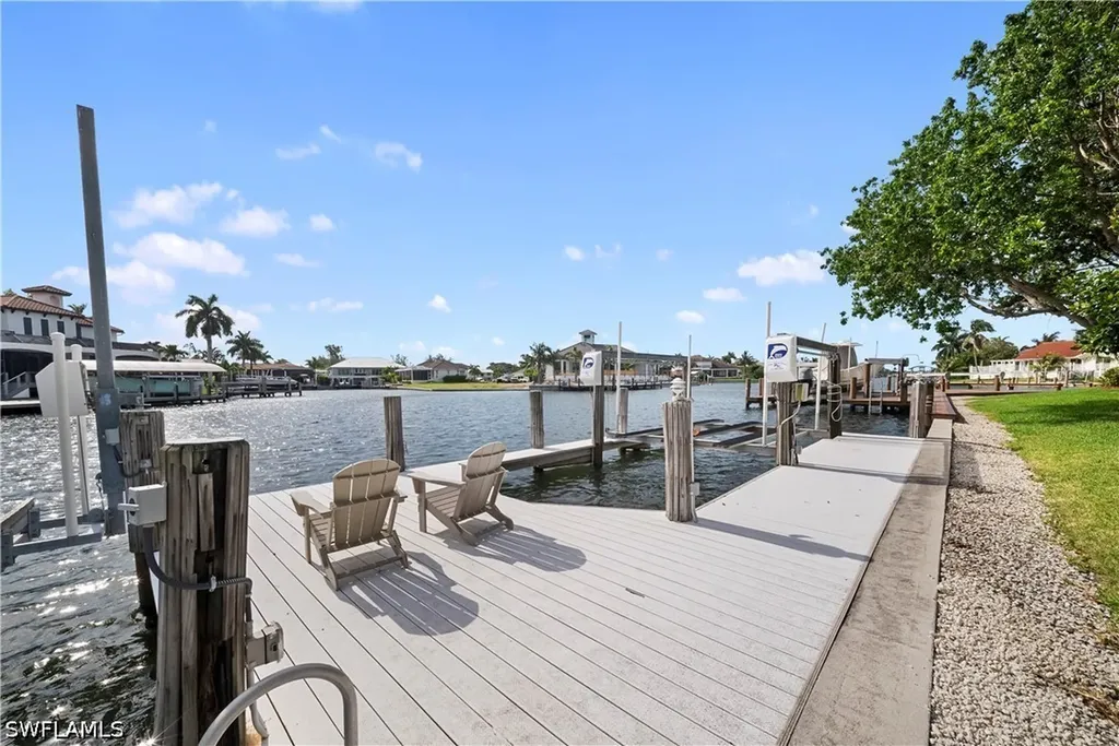 1688 Villa Court Marco Island FL 34145
