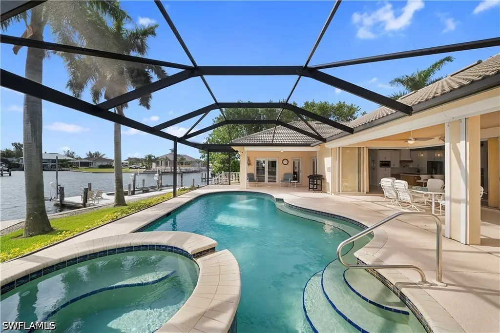 1688 Villa Court Marco Island FL 34145