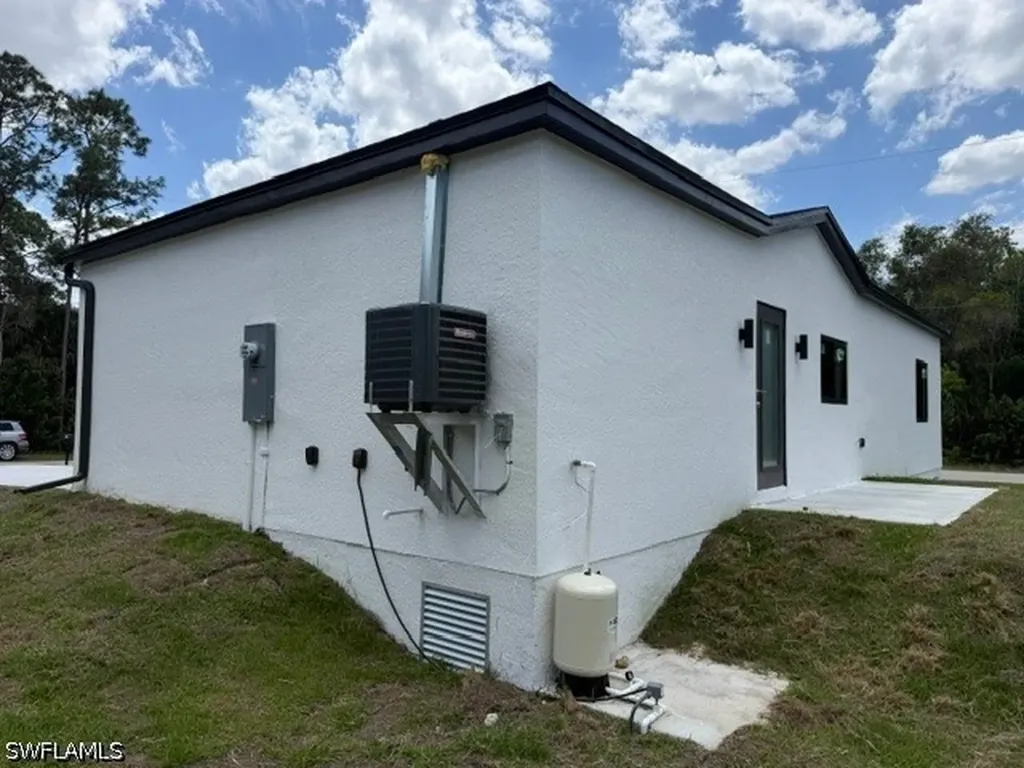 3418 62nd Street W Lehigh Acres FL 33971