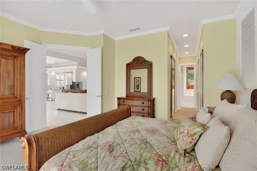 4695 Navassa Lane Naples FL 34119