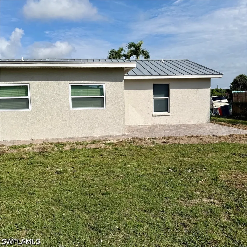 5142 19th Court SW Naples FL 34116