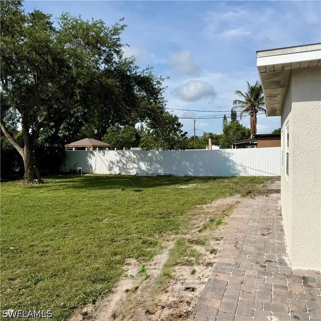 5142 19th Court SW Naples FL 34116