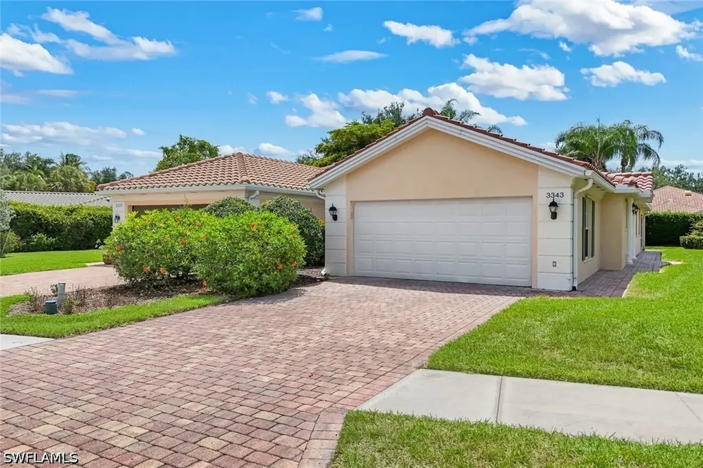 3343 Cayman Lane Naples FL 34119