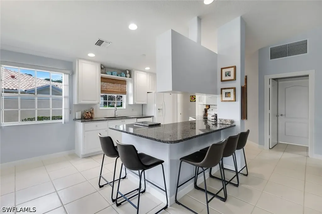 3343 Cayman Lane Naples FL 34119