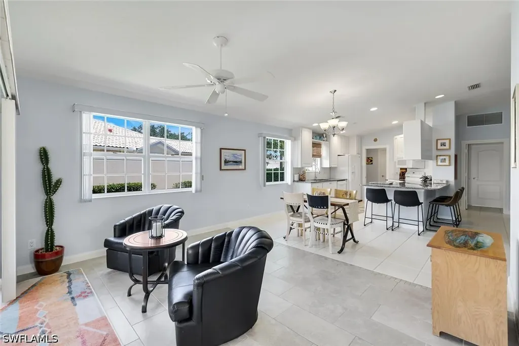 3343 Cayman Lane Naples FL 34119