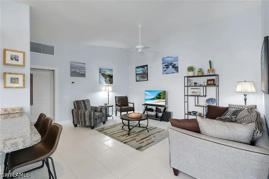 3343 Cayman Lane Naples FL 34119