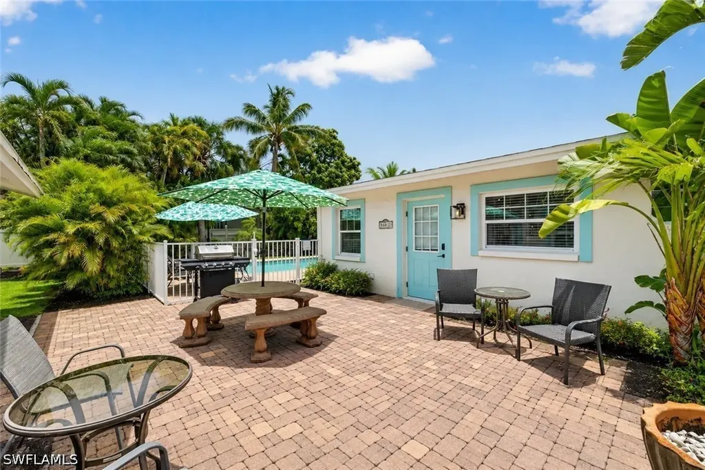563 105th Avenue N Naples FL 34108