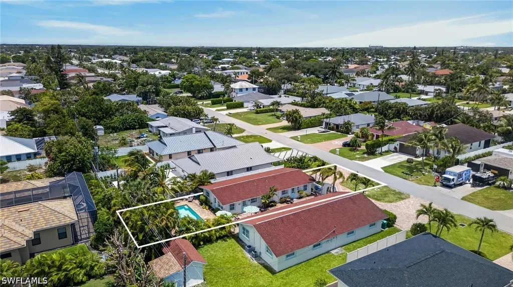 563 105th Avenue N Naples FL 34108