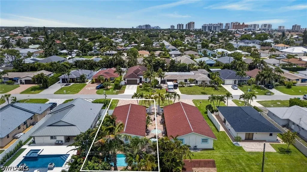 563 105th Avenue N Naples FL 34108