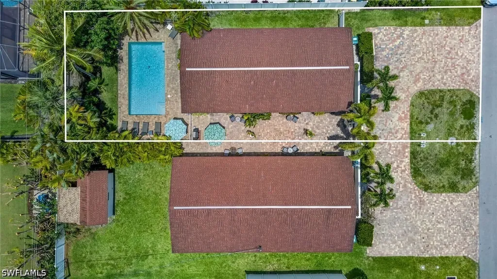563 105th Avenue N Naples FL 34108