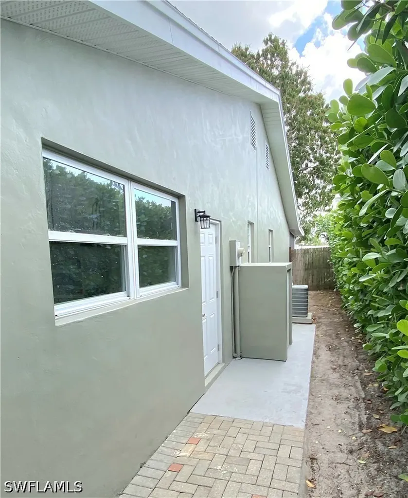 3414 Seminole Avenue Naples FL 34112