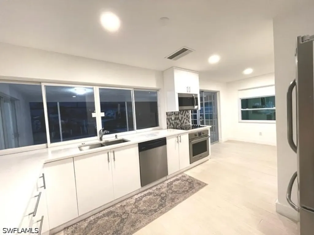 1772 Inlet North Fort Myers FL 33903